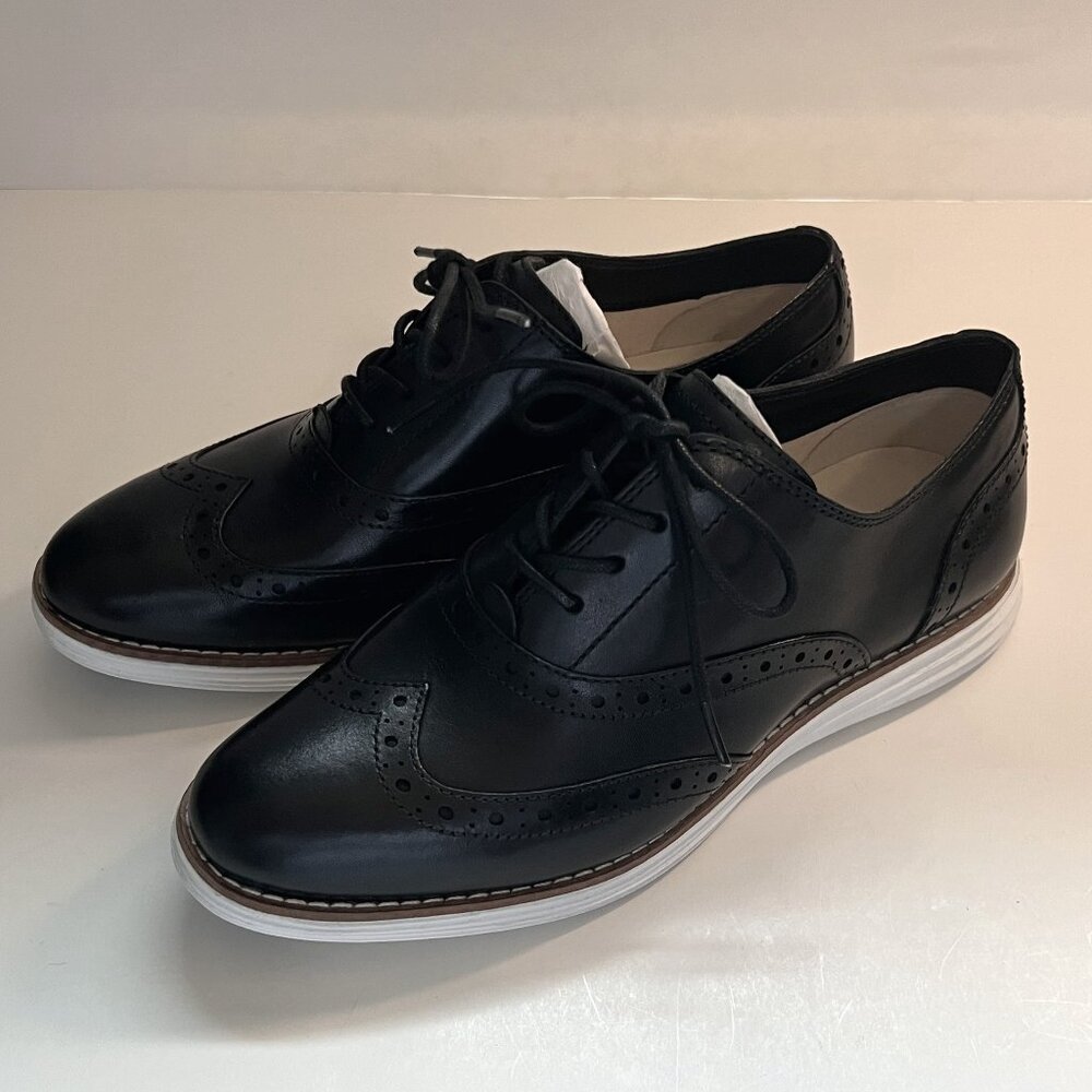 A BRAND NEW Cole Haan Women’s Original Grand Wingtip Oxford, Black, Size 6